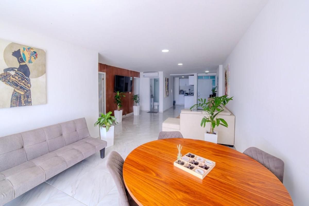 Apartamento Spacious Beachfront Cartagena