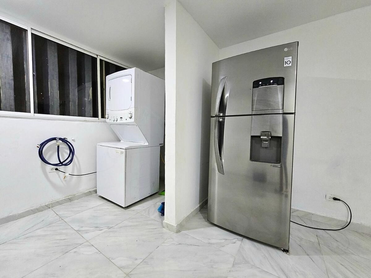 Spacious Beachfront Apartamento