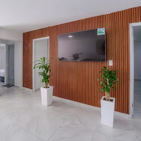 Spacious Beachfront *