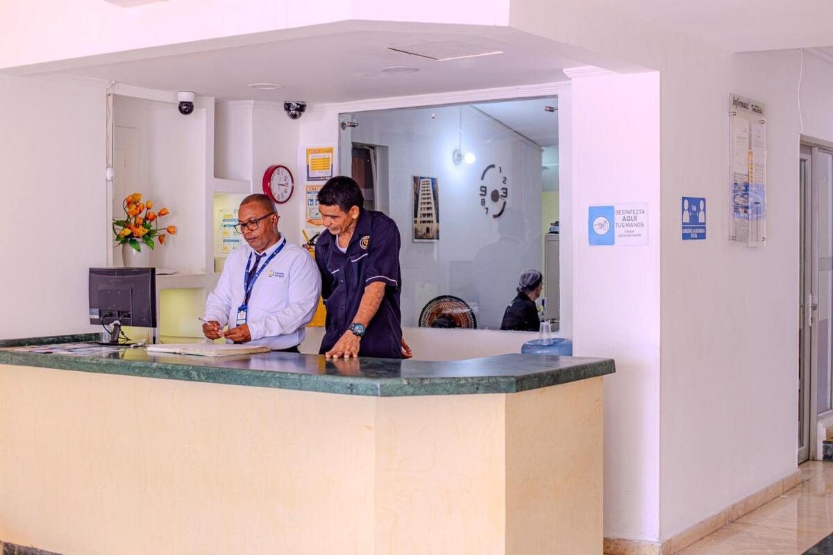 Spacious Beachfront Cartagena