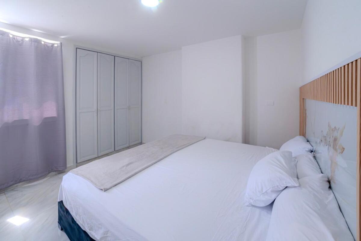 Spacious Beachfront * Cartagena