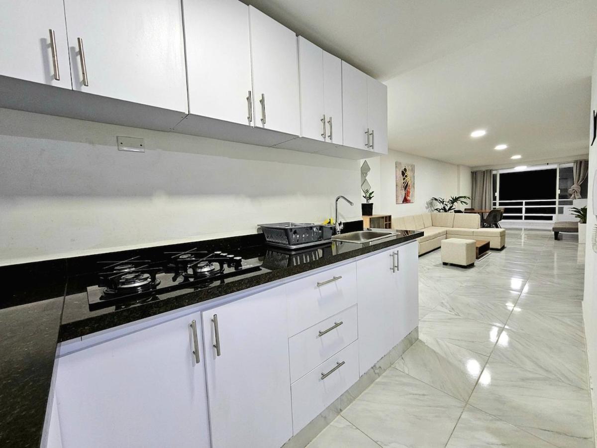 Spacious Beachfront Cartagena